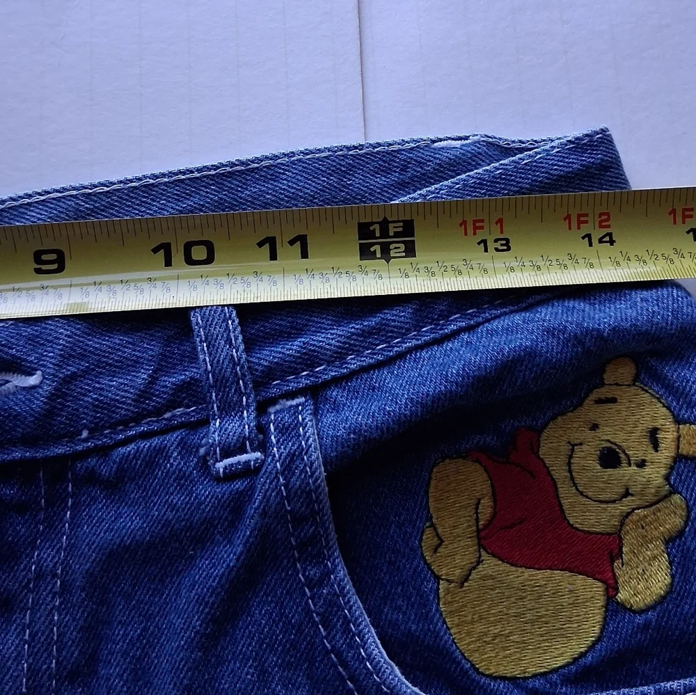 Pooh Shorts Womens Or Jr  9/10 - Picture 15 of 16